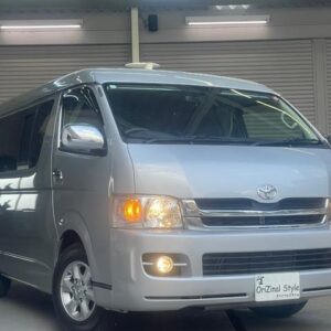 2010 Toyota Hiace Wagon silver gasoline used car Japan export