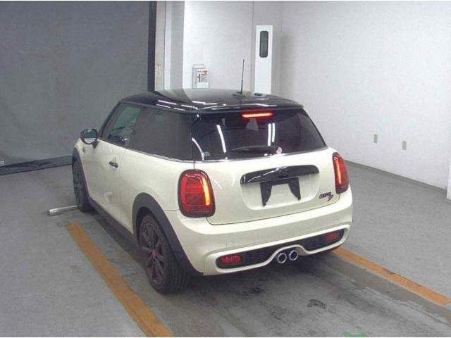 Ref:AUX-11694264 MINI MINI 2020 - Image 2