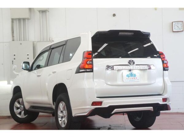 Ref:AUX-11720230 TOYOTA LAND CRUISER PRADO 2020 - Image 12