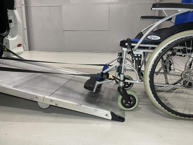 Ref:AUX-11847674 TOYOTA VELLFIRE 2012 - Image 9