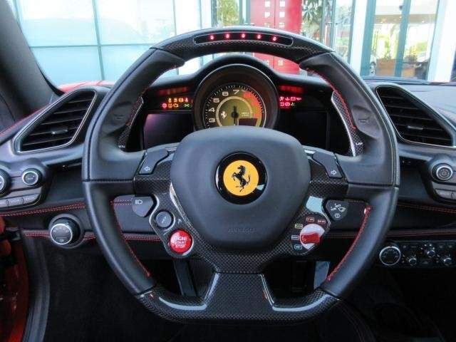 Ref:AUX-12287708 FERRARI 488 GTB 2017 - Image 19