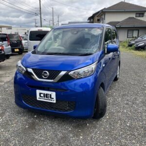 2020 Nissan Dayz blue gasoline used car Japan export