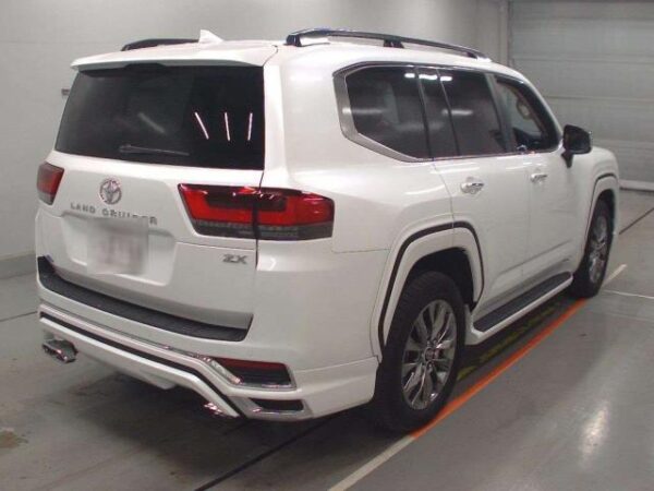 Ref:AUX-13098700 TOYOTA LAND CRUISER 2023 - Image 2