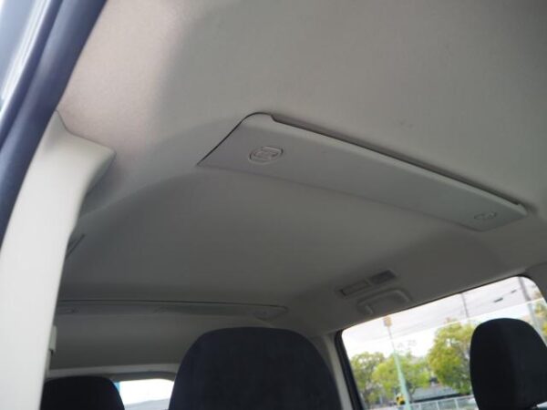 Ref:AUX-13376657 MITSUBISHI DELICA D:5 2009 - Image 15