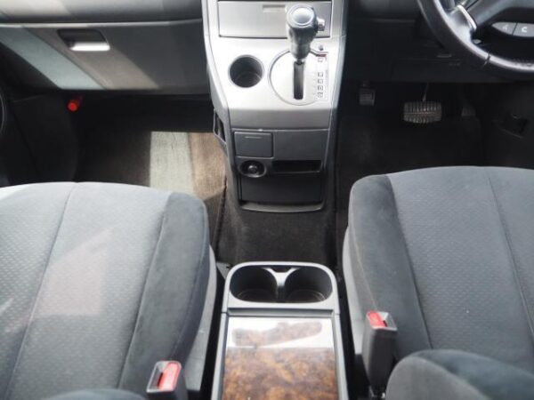 Ref:AUX-13376657 MITSUBISHI DELICA D:5 2009 - Image 9