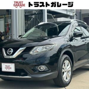 2015 Nissan X-Trail black gasoline used car Japan export