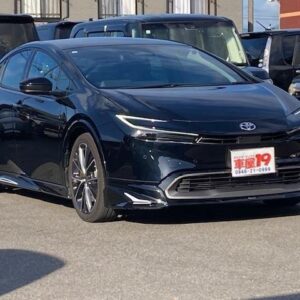 2023 Toyota Prius black hybrid used car Japan export