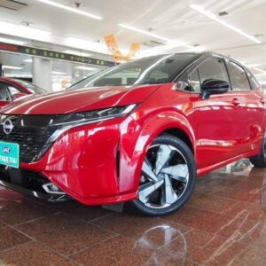 2023 Nissan Aura red hybrid used car Japan export