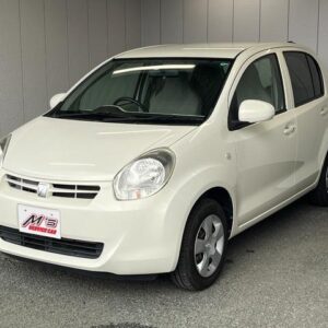 2010 Toyota Passo white gasoline used car Japan export