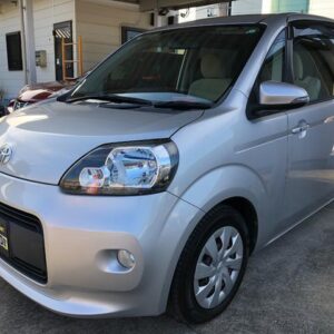2014 Toyota Porte silver gasoline used car Japan export