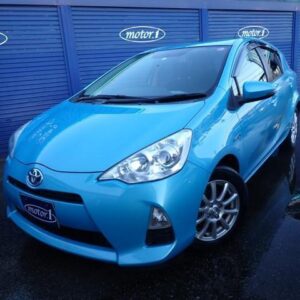 2012 Toyota Aqua blue hybrid used car Japan export