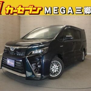 2017 Toyota Voxy black hybrid used car Japan export
