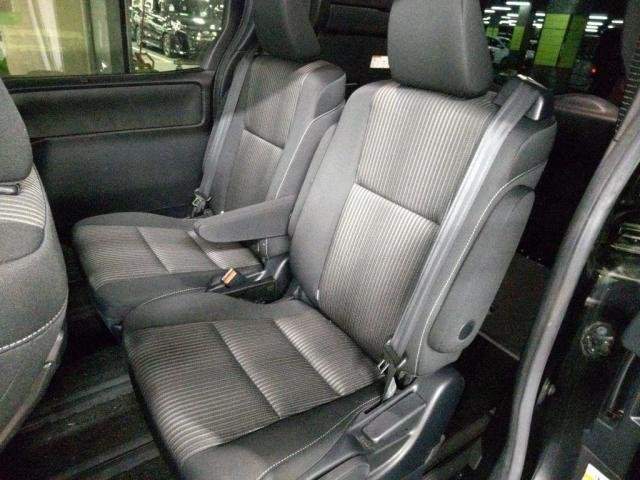 Ref:AUX-14229905 TOYOTA VOXY 2018 - Image 4