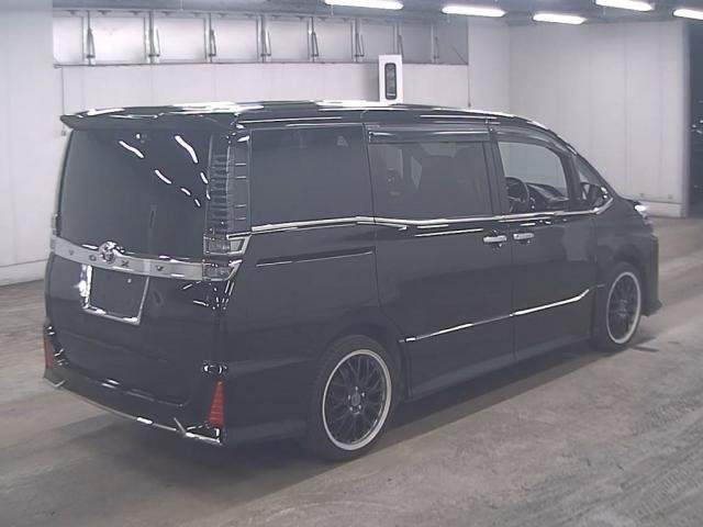 Ref:AUX-14229905 TOYOTA VOXY 2018 - Image 6