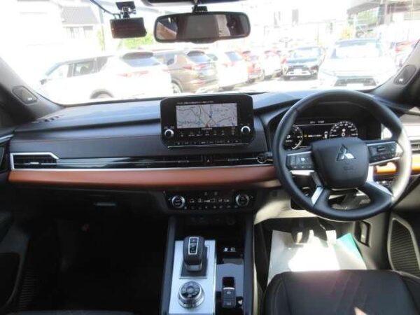 Ref:AUX-14244810 MITSUBISHI OUTLANDER PHEV 2023 - Image 3