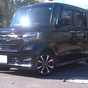 2018 Honda N-Box black gasoline used car Japan export
