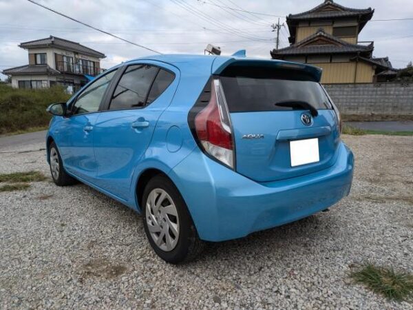 Ref:AUX-14497895 TOYOTA AQUA 2015 - Image 2