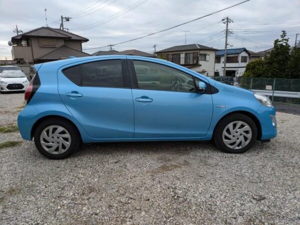 Ref:AUX-14497895 TOYOTA AQUA 2015 - Image 16