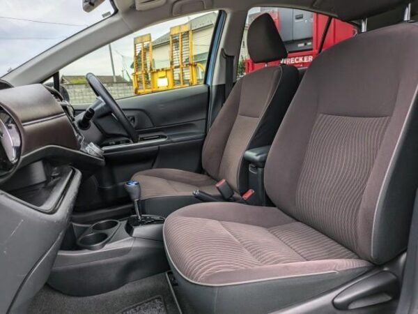 Ref:AUX-14497895 TOYOTA AQUA 2015 - Image 6