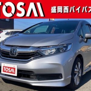 2021 Honda Shuttle silver hybrid used car Japan export