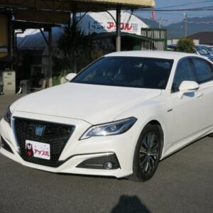 2019 Toyota Crown Hybrid pearl hybrid used car Japan export