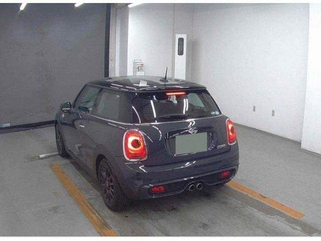 Ref:AUX-15250632 MINI MINI 2016 - Image 2