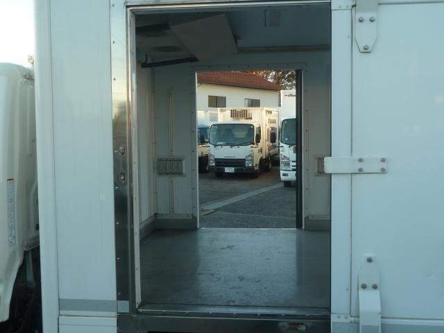 Ref:AUX-15289155 HINO DUTRO 2017 - Image 18