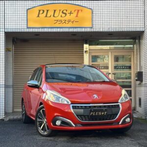 2016 Peugeot 208 orange gasoline used car Japan export