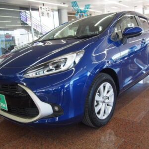 2022 Toyota Aqua blue hybrid used car Japan export