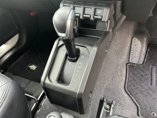 Ref:AUX-15685929 SUZUKI JIMNY 2019 - Image 15