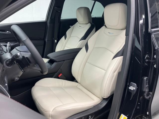 Ref:AUX-15978989 CADILLAC CADILLAC XT4 2024 - Image 3