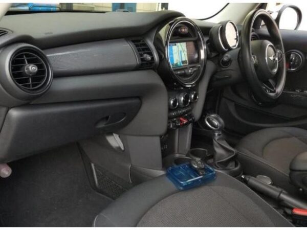 Ref:AUX-16110919 MINI MINI 2017 - Image 3