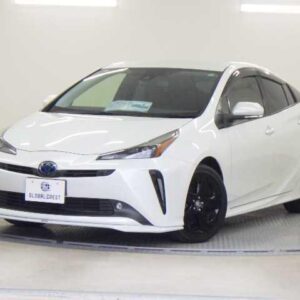 2021 Toyota Prius pearl hybrid used car Japan export