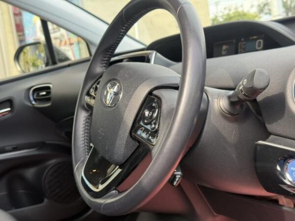 Ref:AUX-16261145 TOYOTA PRIUS 2019 - Image 12