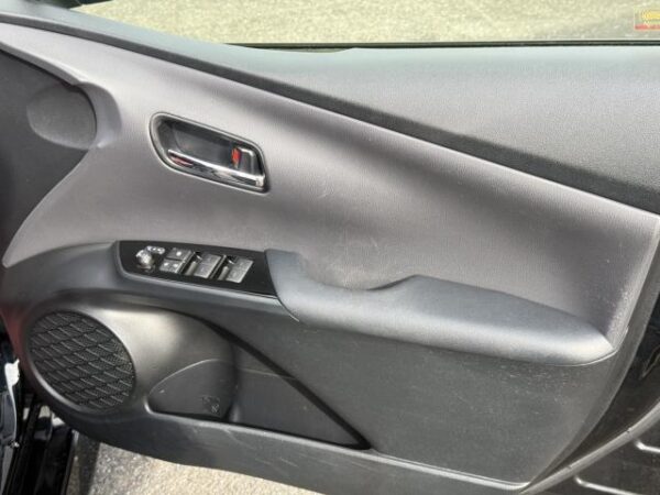 Ref:AUX-16261145 TOYOTA PRIUS 2019 - Image 18