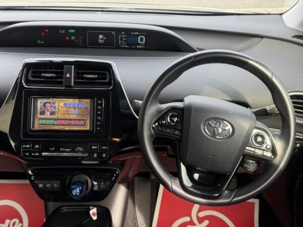 Ref:AUX-16261145 TOYOTA PRIUS 2019 - Image 4