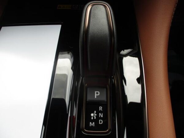 Ref:AUX-16630789 TOYOTA VELLFIRE 2024 - Image 19