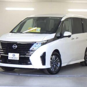 2023 Nissan Serena pearl hybrid used car Japan export