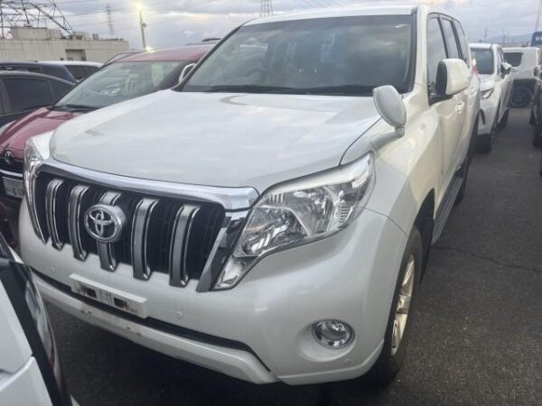 Ref:AUX-16885795 TOYOTA LAND CRUISER PRADO 2016