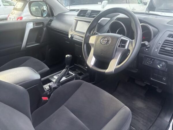 Ref:AUX-16885795 TOYOTA LAND CRUISER PRADO 2016 - Image 8