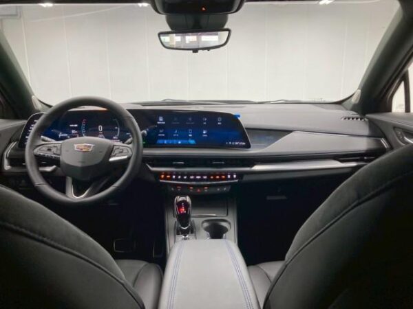 Ref:AUX-16897083 CADILLAC CADILLAC XT4 2025 - Image 3