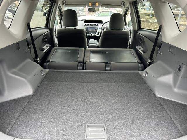 Ref:AUX-16914863 TOYOTA PRIUS ALPHA 2012 - Image 17