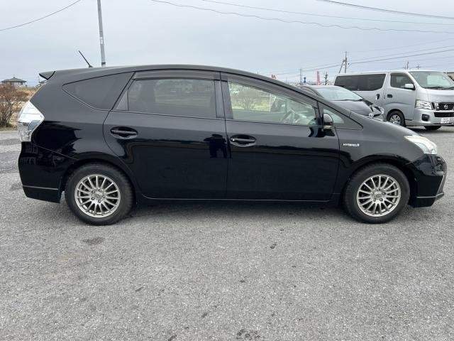 Ref:AUX-16914863 TOYOTA PRIUS ALPHA 2012 - Image 4