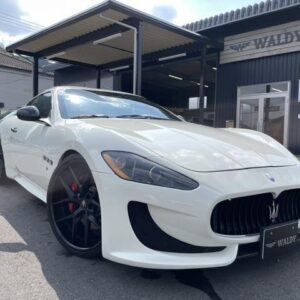 2010 Maserati Gran Turismo white gasoline used car Japan export