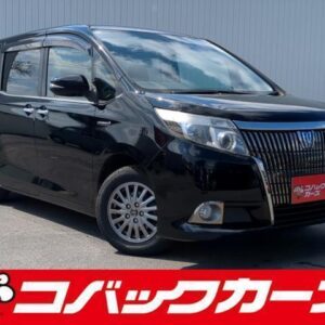 2014 Toyota Esquire black hybrid used car Japan export