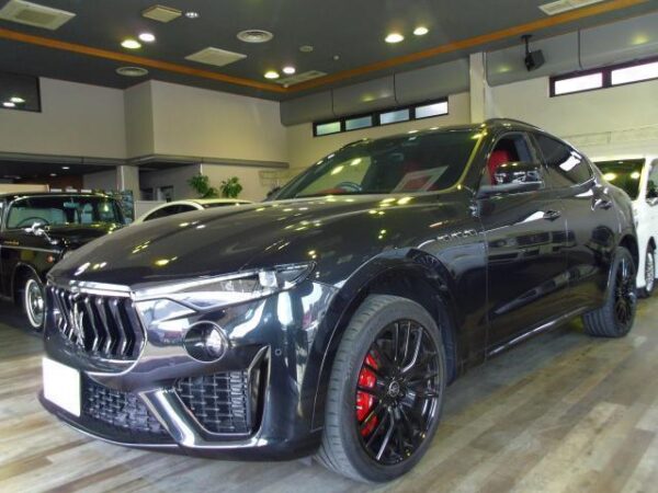 Ref:AUX-16998797 MASERATI LEVANTE 2022