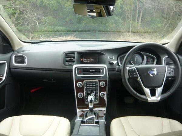 Ref:AUX-17082145 VOLVO V60 2017 - Image 4