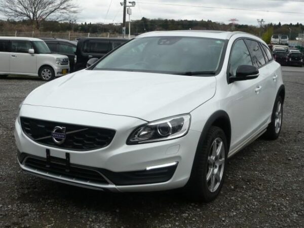 Ref:AUX-17082145 VOLVO V60 2017