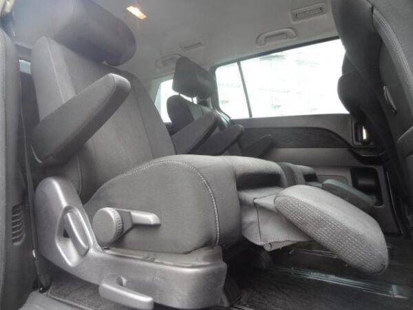 Ref:AUX-17100599 MAZDA MPV 2010 - Image 9