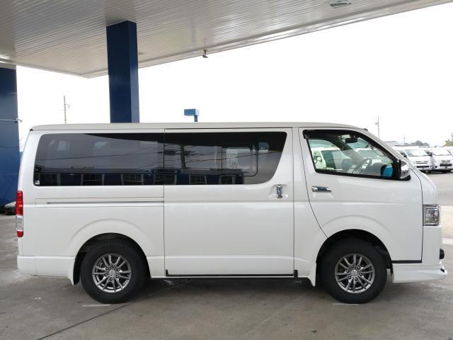 Ref:AUX-17136459 TOYOTA HIACE VAN 2015 17 Ref:AUX-17136459 TOYOTA HIACE VAN 2015 - Image 17